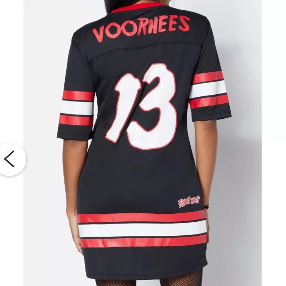 Jason Voorhees Hockey Dress – Friday the 13th - Picture 3 of 7